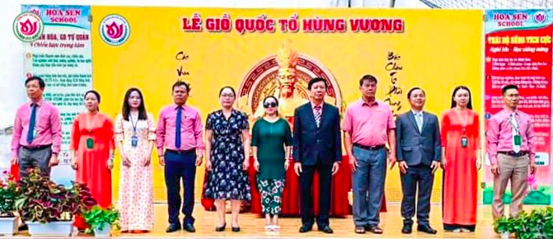 Trường trung học phổ thông Hoa Sen cơ sở III long trọng tổ chức lễ giỗ tổ Hùng Vương