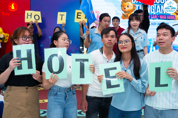Cần thiết phổ cập Tiếng Anh trên diện rộng để Du Lịch Khánh Hòa thay đổi cục diện