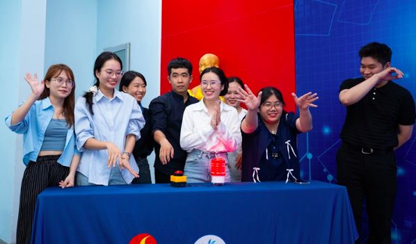 Những con số ấn tượng từ Chương trình "Người dân Khánh Hòa nói Tiếng Anh"