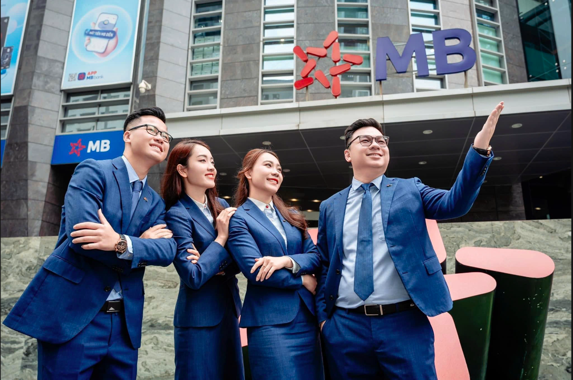 Tăng trưởng mạnh - Kiểm soát rủi ro hiệu quả - MB tiếp tục dẫn đầu chuyển đổi số