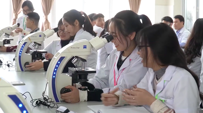 Tump: Môi trường năng động cho sinh viên Y Dược