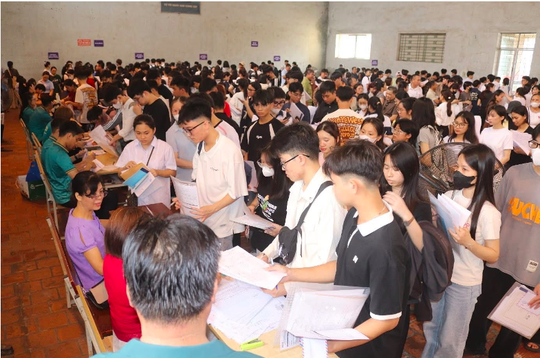 Cẩm nang bỏ túi trước khi nộp hồ sơ vào Tump năm 2026